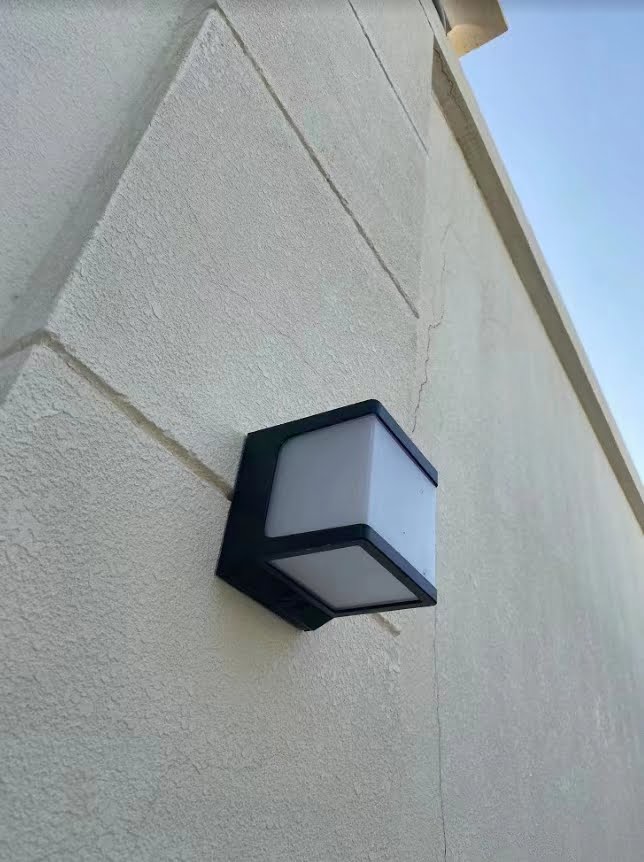 The real SWL18 solar wall light